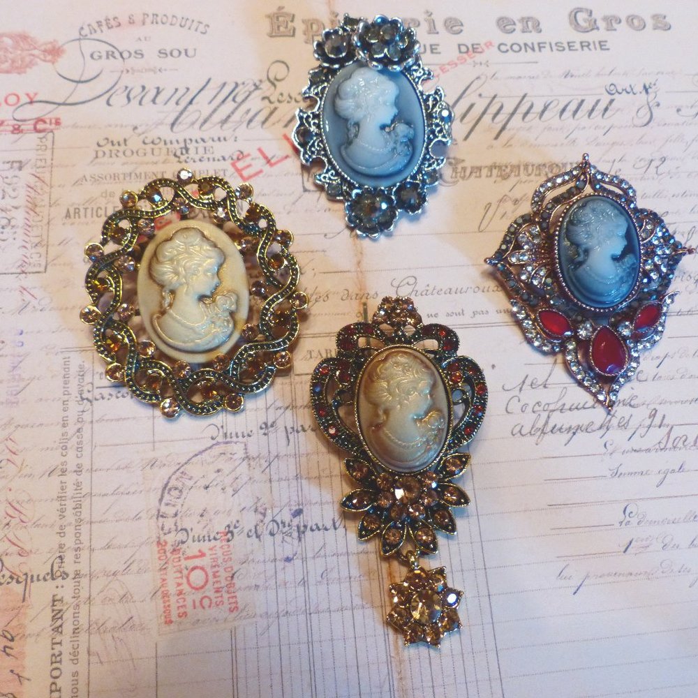 RHINESTONE CAMEO LOT #1 -- 4 UNIQUE BROOCHES INCLUDED -- GORGEOUS